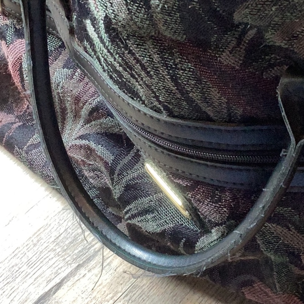Jaguar Large Floral Tapestry Weekender Duffle Bag - Picture 5 of 7